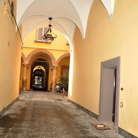 Andrea Luxury Strada Maggiore Studio 1 Апартаменты Болонья