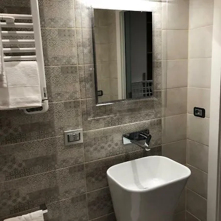 Апартаменты Andrea Luxury Strada Maggiore Studio 1 *