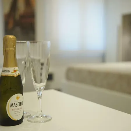 Andrea Luxury Strada Maggiore Studio 1 Апартаменты Болонья